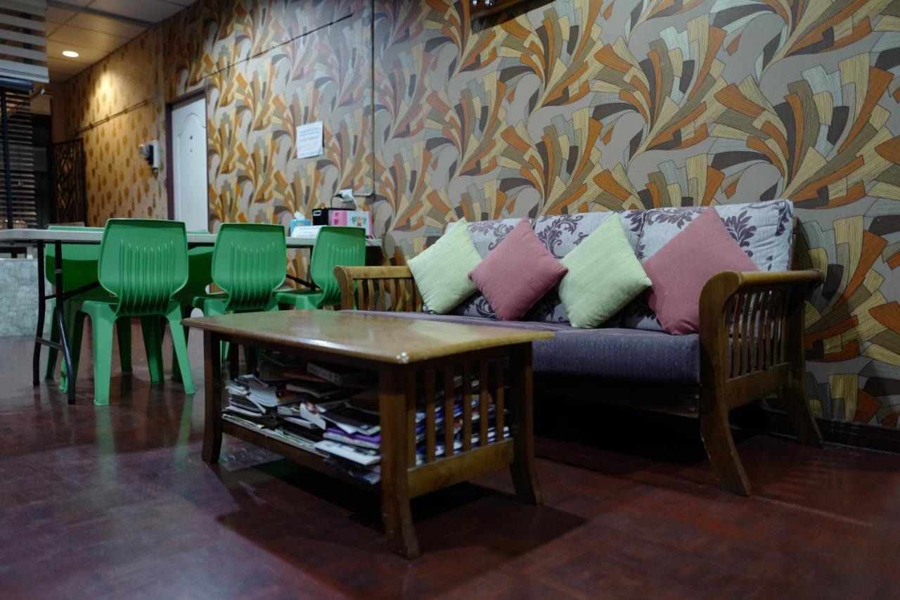 Decordo Hostel Bangkok Exterior foto